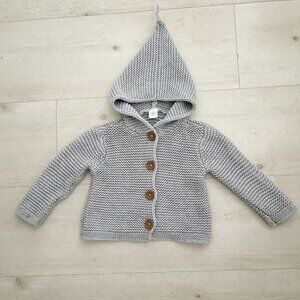 Norstrom's Gray Baby Hooded Sweater with Wooden Buttons Size 12 Months